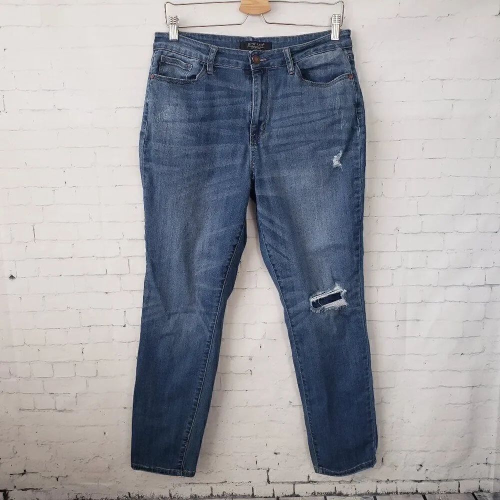 Judy Blue Patch Knee Boyfriend Jeans Size 13 / 31 Dark Wash Distressed Stretch - Picture 2 of 10